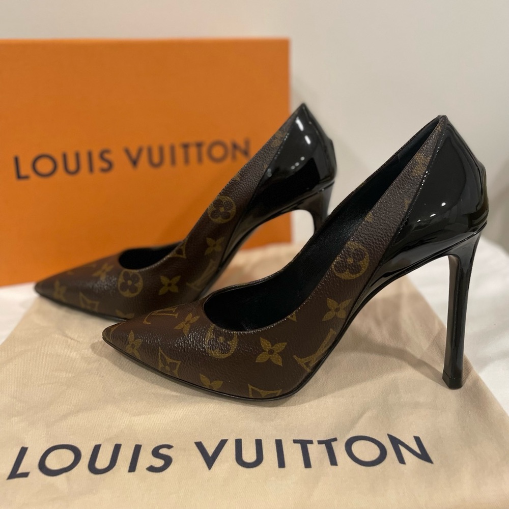 Louis Vuitton Cherie Pump - Picture 4 of 5